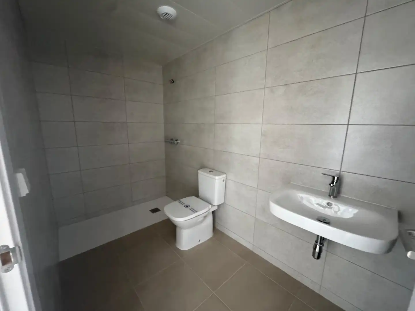 Baño de Ático en venta en Malgrat de Mar con Aire acondicionado, Calefacción y Trastero