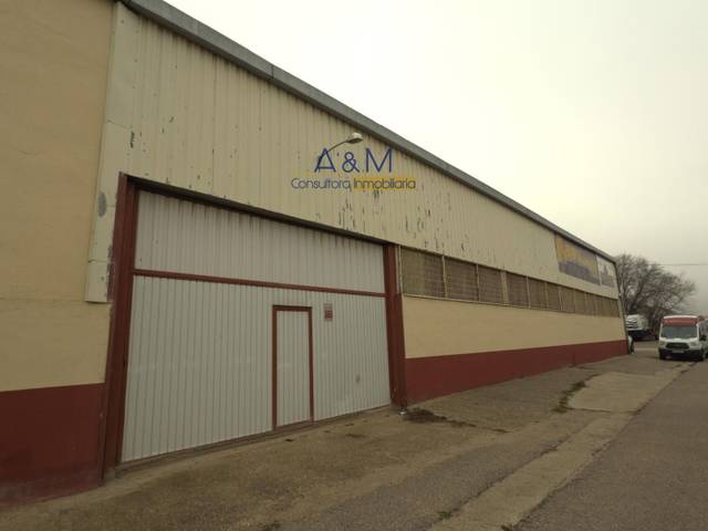 Nave industrial en Venta en del prado en Zaratán