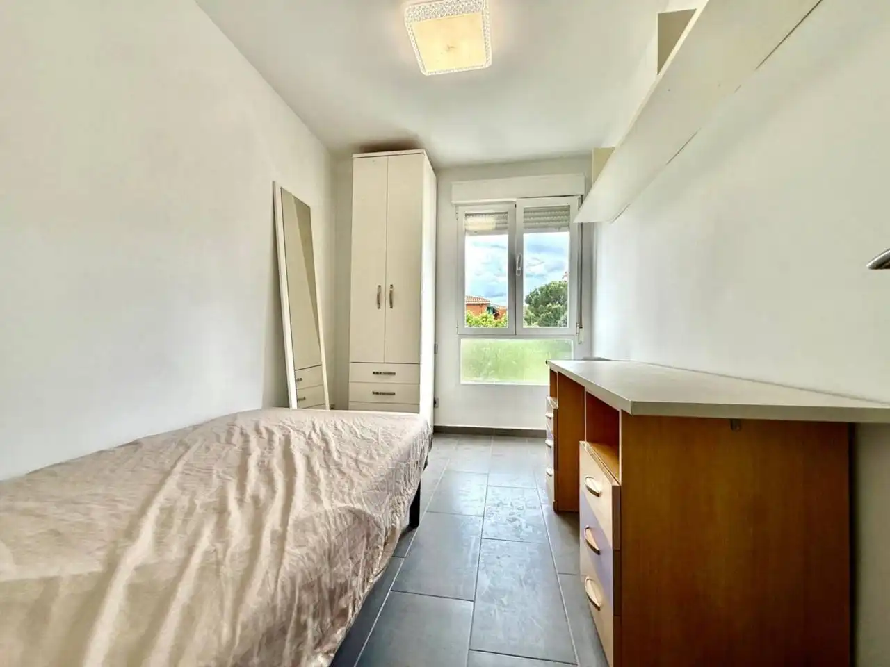 Bedroom of Flat for rent in Toledo  with Air Conditioner, Heating and Terrace