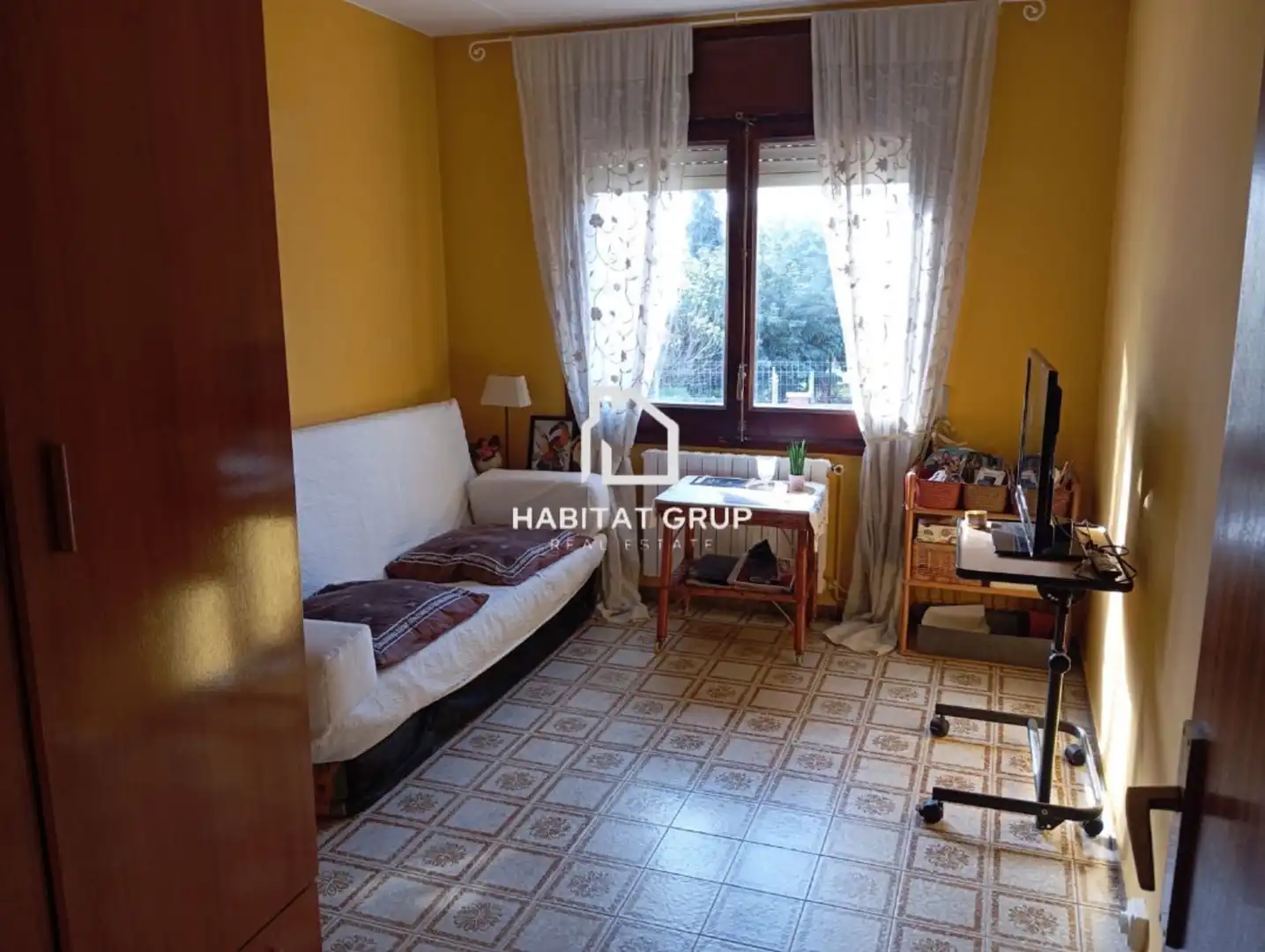 Dormitori de Casa adosada en venda en Riells i Viabrea amb Aire condicionat, Calefacció i Jardí privat