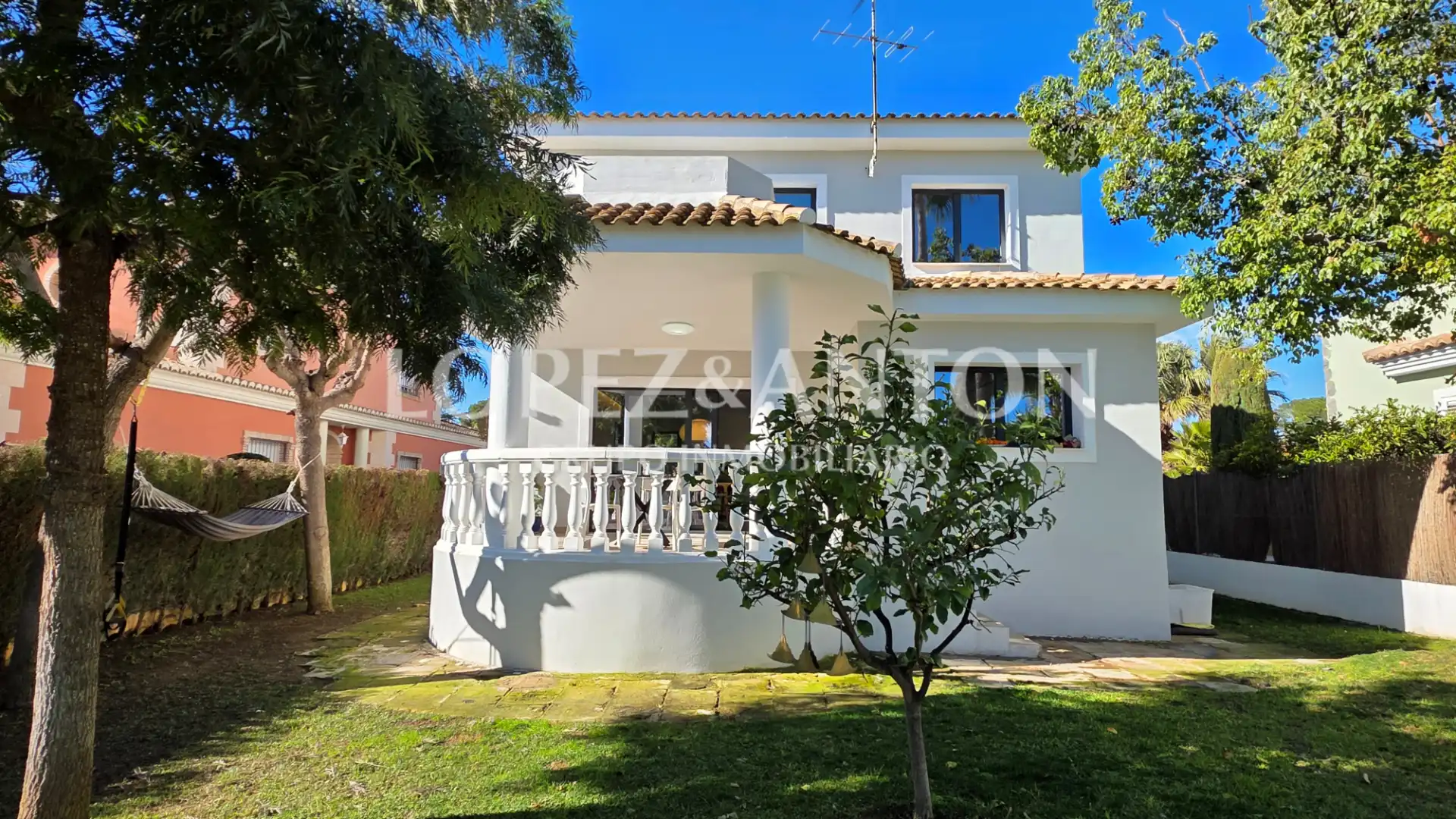 Garden of Houses for sale in L'Eliana  with Air Conditioner, Heating and Private garden
