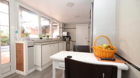 Foto 5 de Casa adosada en venta en Carrer D'armand Obiols, Can Deu, Barcelona