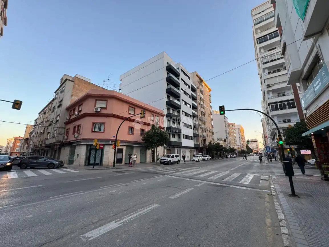 Vista exterior de Oficina en venta en Málaga