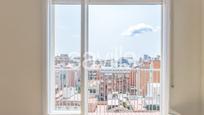 Dormitori de Apartament en venda en  Barcelona Capital amb Aire condicionat, Forn i Balcó