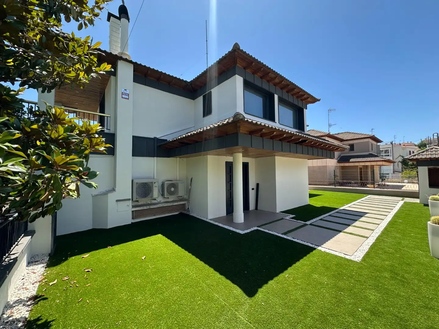 Exterior view of Houses for sale in Cunit  with Air Conditioner, Private garden and Terrace