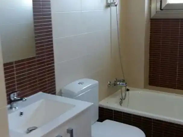 Bany de Casa o xalet en venda en Gijón  amb Jardí privat i Traster