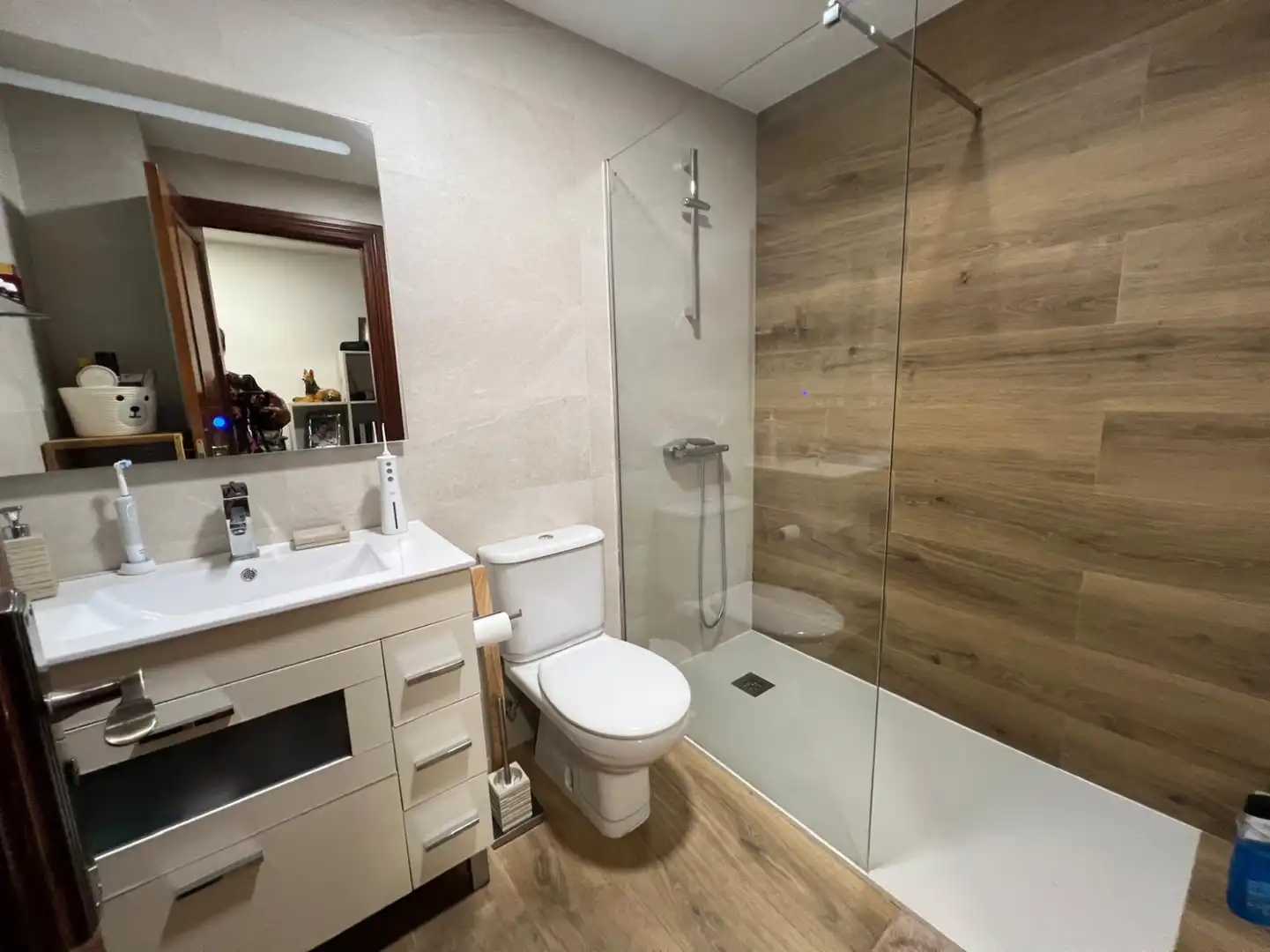 Baño de Piso en venta en  Logroño con Calefacción, Terraza y Trastero