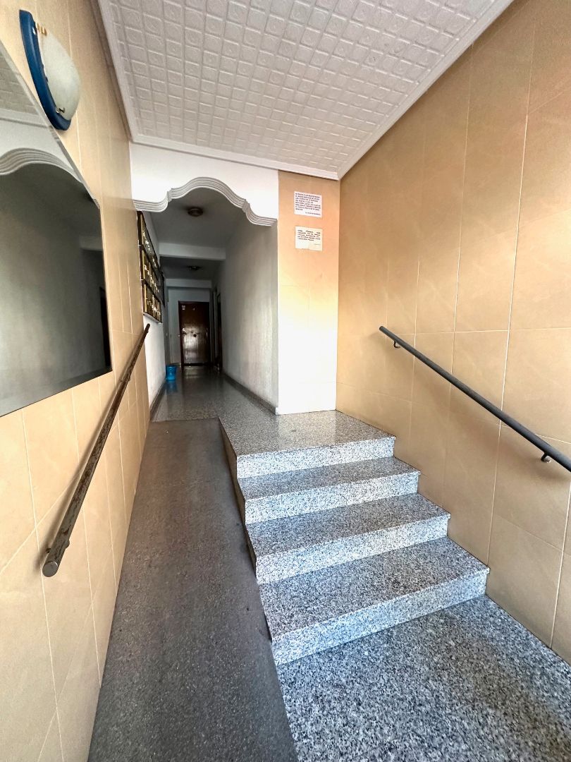 Piso en venta en Reyes