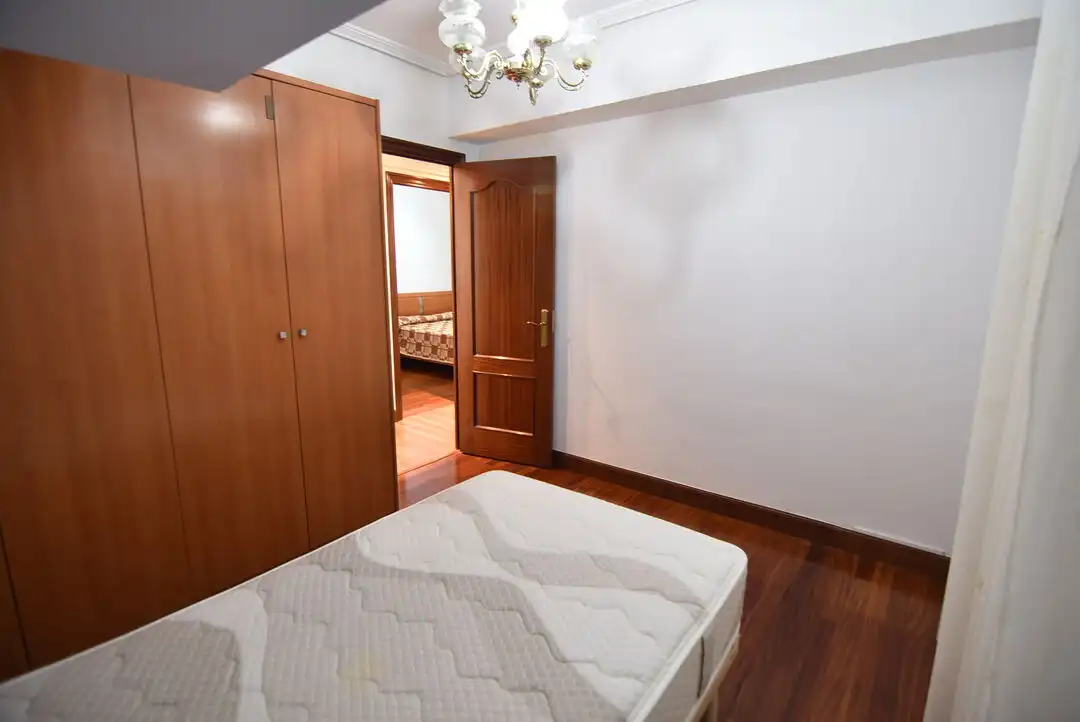 Dormitori de Pis en venda en Eibar amb Moblat