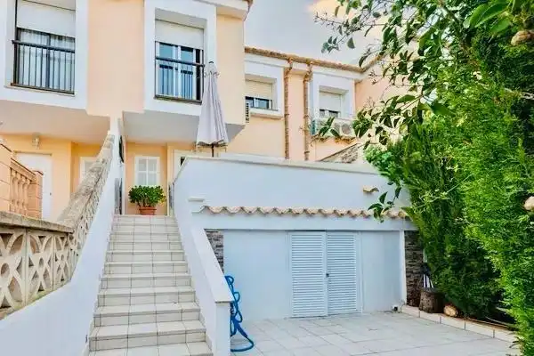 Exterior view of Houses for sale in Calvià  with Air Conditioner, Terrace and Balcony