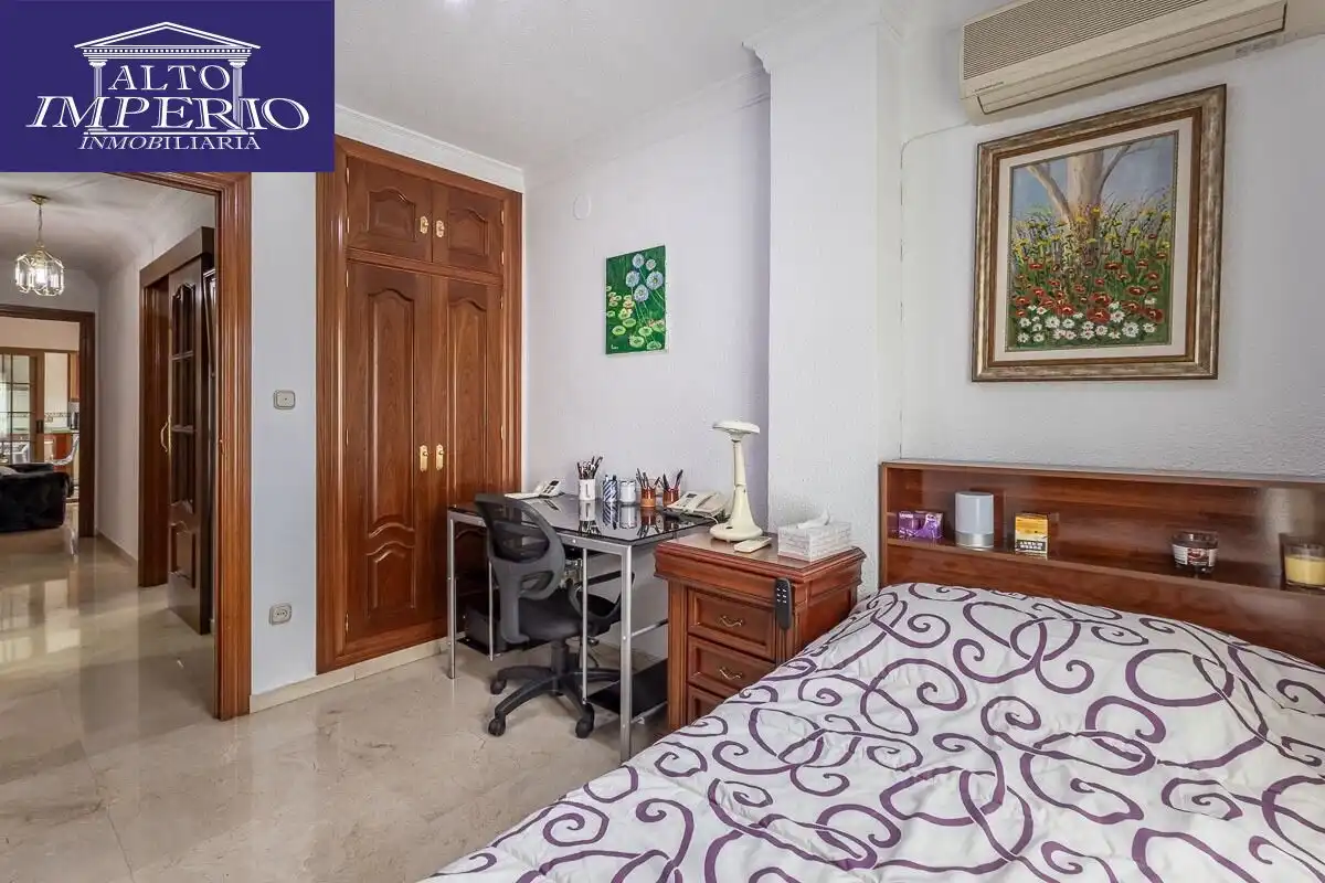 Piso con ascensor en venta en Calle ARQUITECTO JIMENEZ LACAL, imagen 24