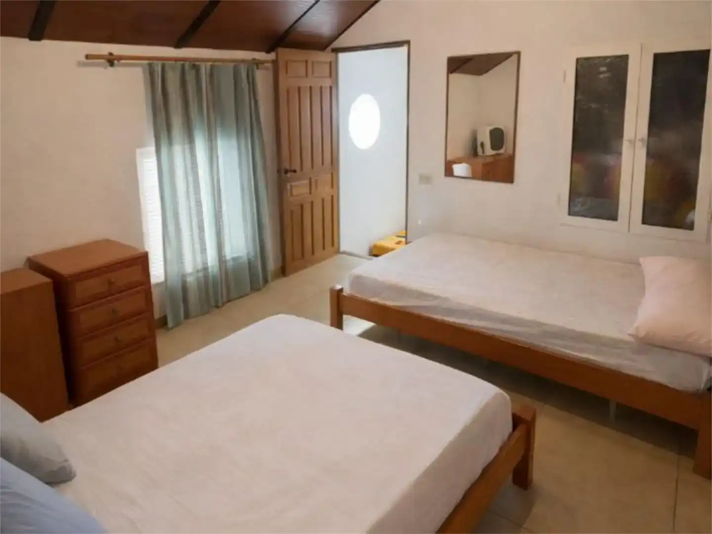 Habitación de Casa o chalet en venta en Cuevas Bajas con Aire acondicionado, Jardín privado y Amueblado