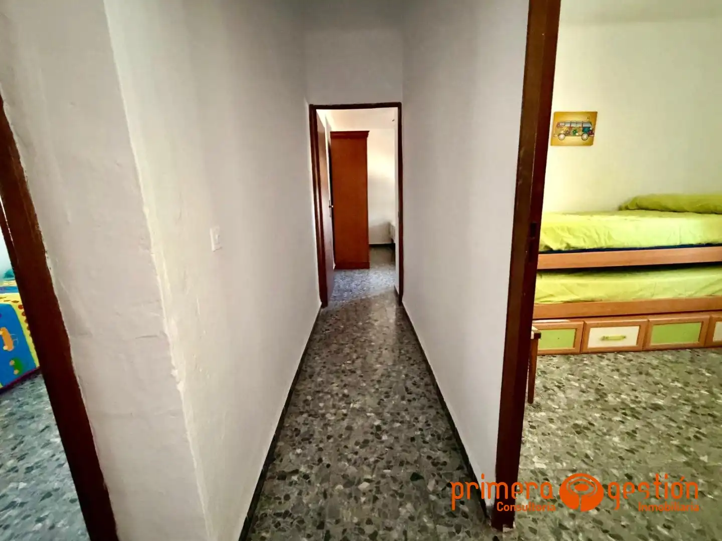 Casa o chalet en venta en Lora del Río con Trastero y Amueblado