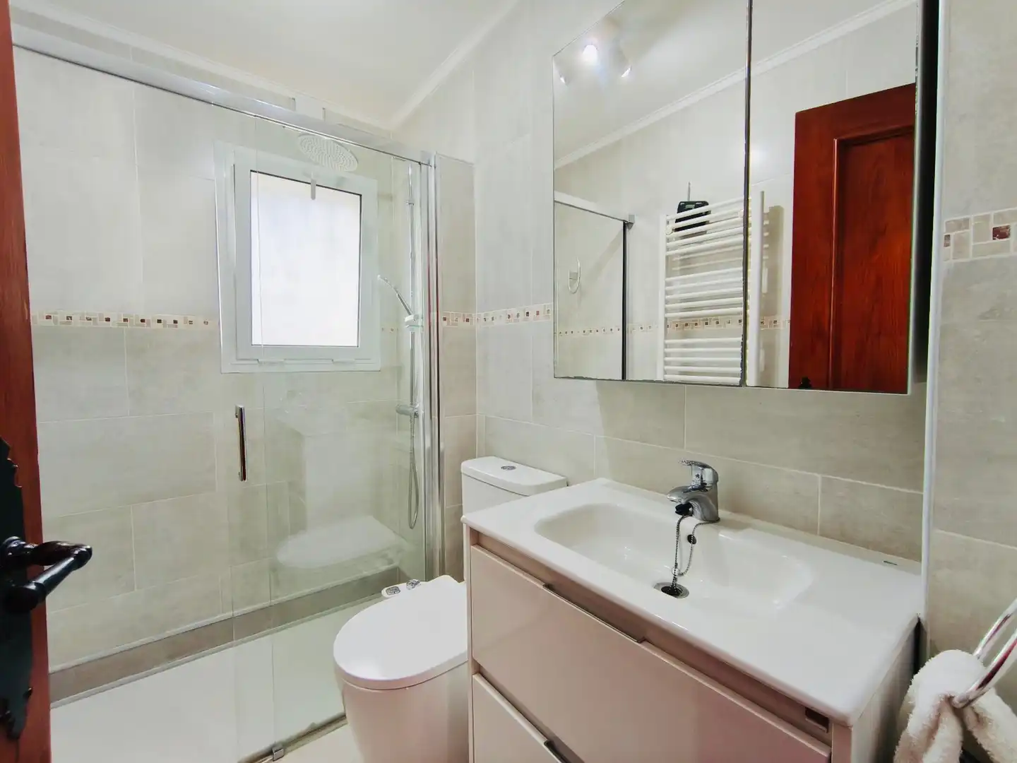Baño de Planta baja en venta en Dénia con Aire acondicionado, Calefacción y Jardín privado