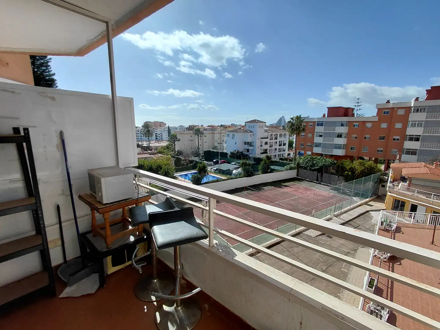 Außenansicht von Wohnung zum Verkauf in Benalmádena mit Klimaanlage, Terrasse und Gemeinschaftspool