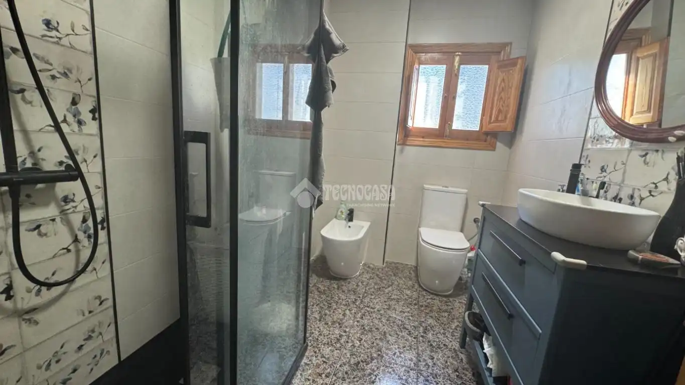 Baño de Casa o chalet en venta en Alpujarra de la Sierra con Aire acondicionado, Trastero y Amueblado