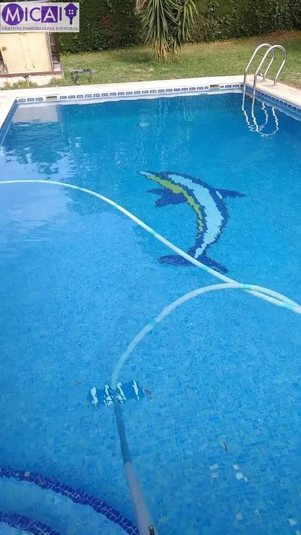 Piscina de Casa o xalet en venda en Puerto Real amb Aire condicionat, Jardí privat i Terrassa