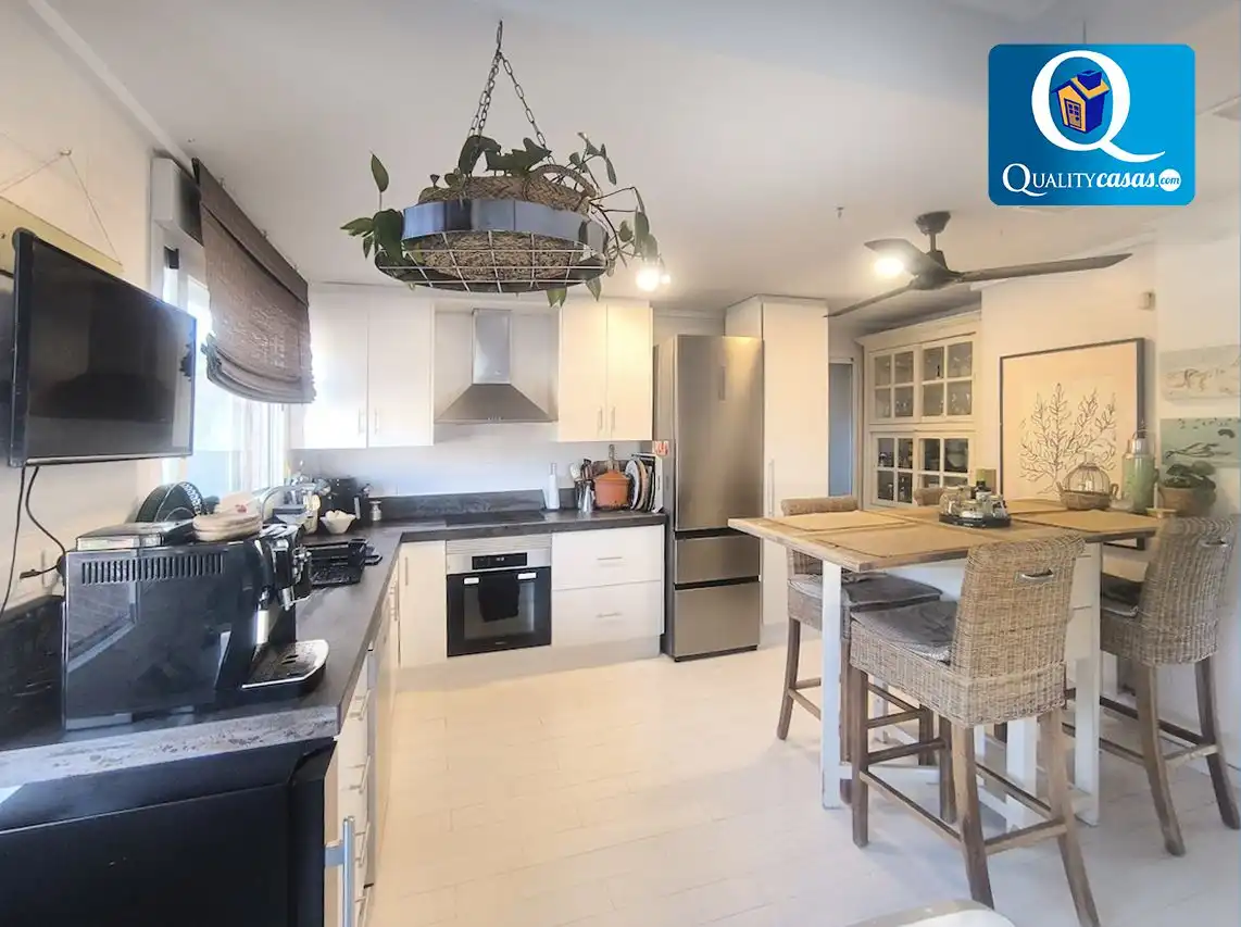 Kitchen of Houses for sale in Mutxamel  with Air Conditioner, Heating and Terrace