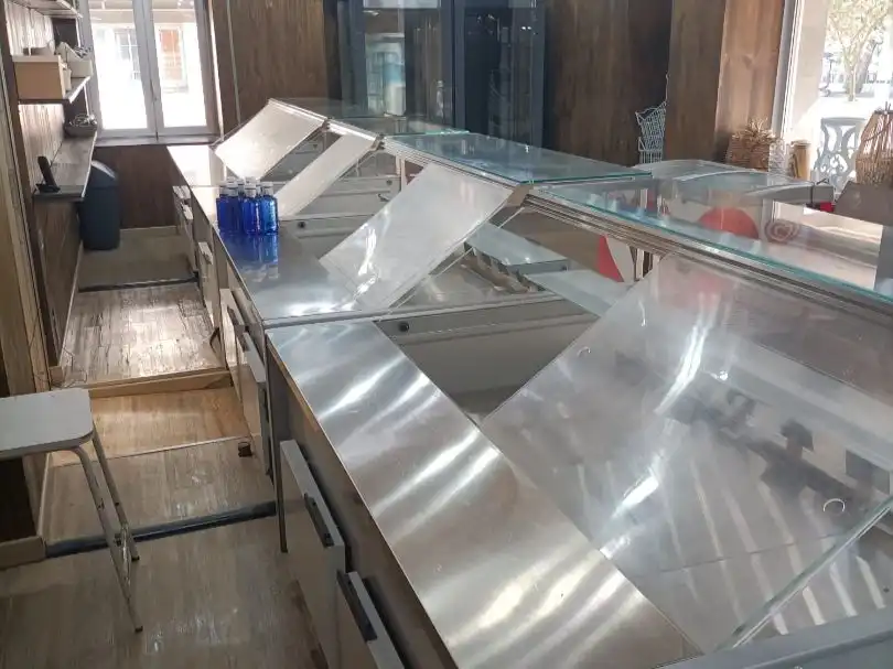 Local de lloguer en Torredembarra amb Aire condicionat, Calefacció i Moblat