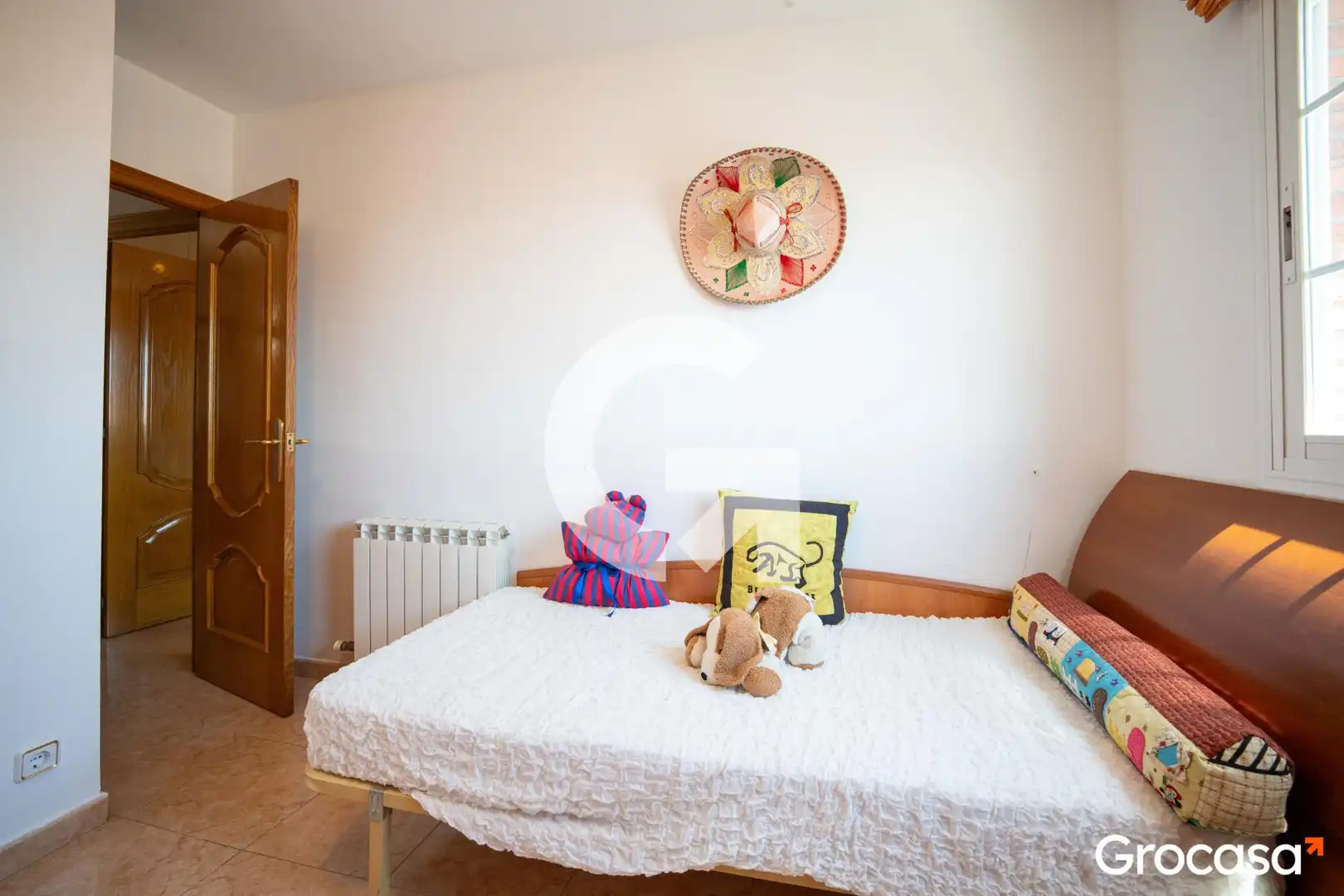 Habitación de Casa adosada en venta en Mataró con Aire acondicionado, Calefacción y Jardín privado