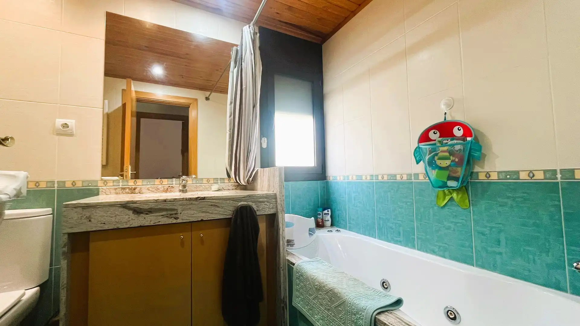 Bany de Casa o xalet de lloguer en Gualba amb Calefacció