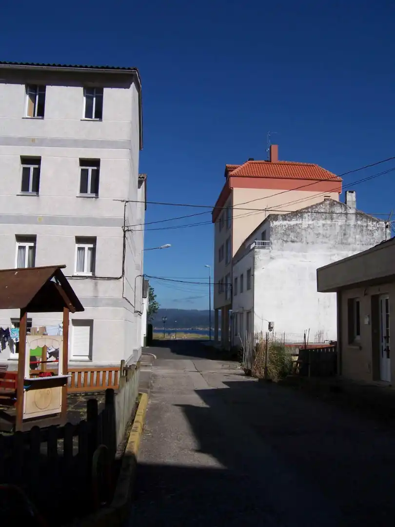Vista exterior de Apartamento en venta en Cariño con Calefacción, Amueblado y Horno