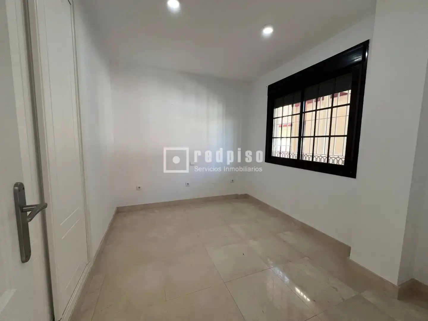 Bedroom of Flat for sale in Benalmádena  with Air Conditioner, Heating and Private garden