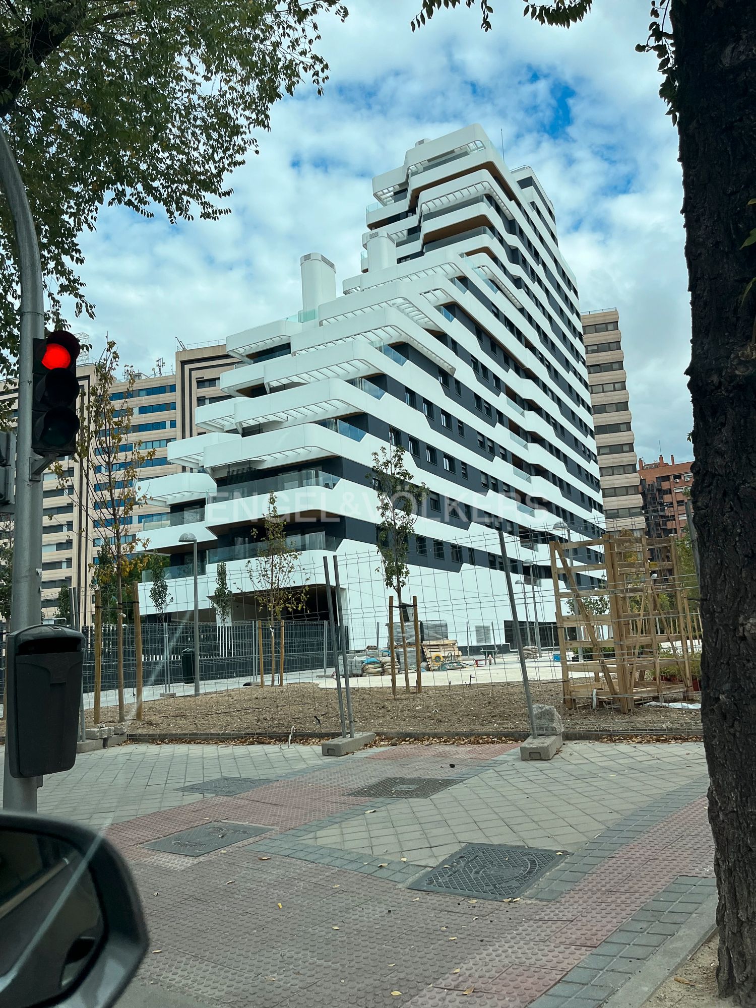 Exterior view of Apartment for sale in  Madrid Capital  with Air Conditioner, Heating and Private garden