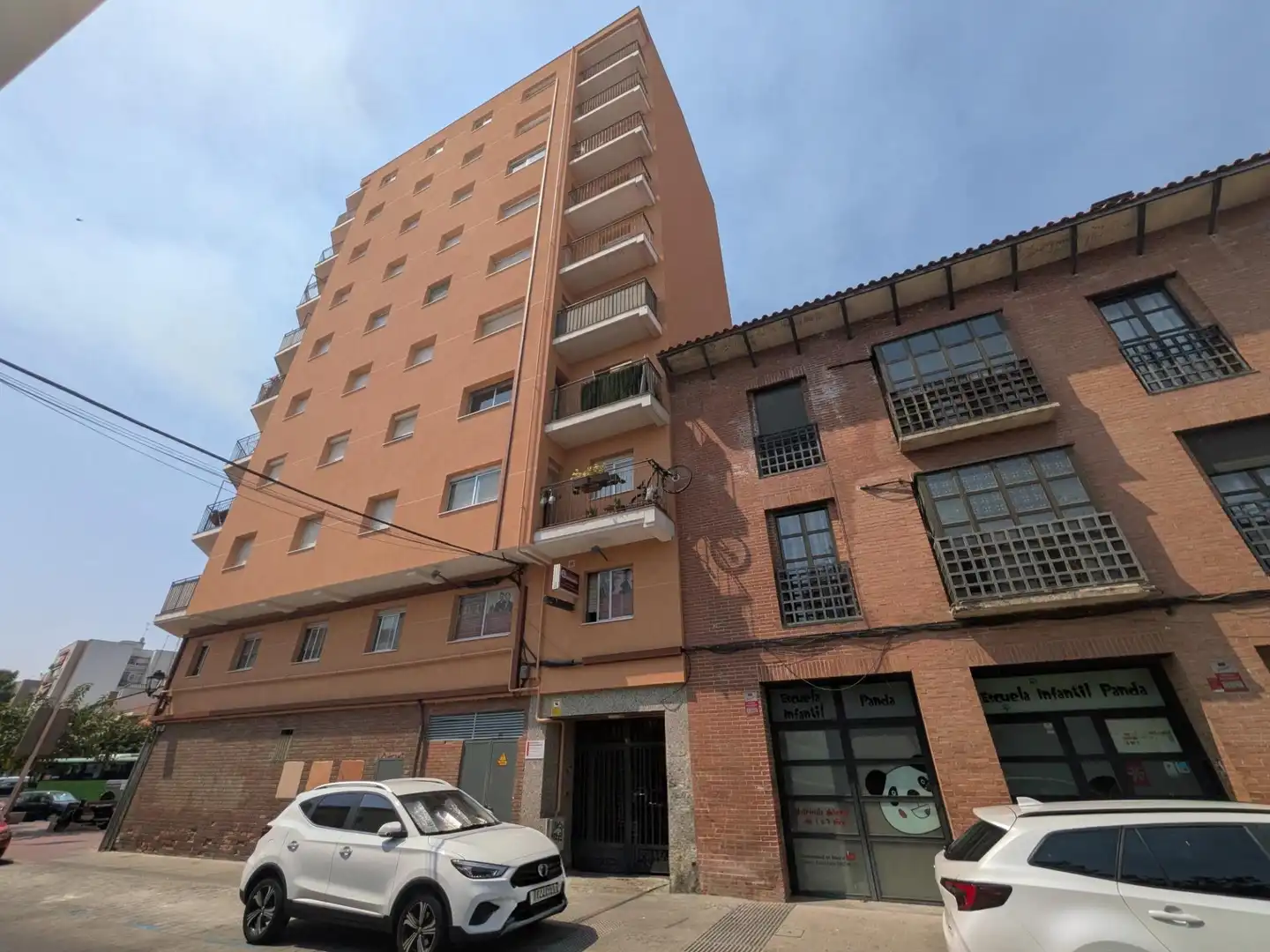 Vista exterior de Piso en venta en Alcalá de Henares con Calefacción