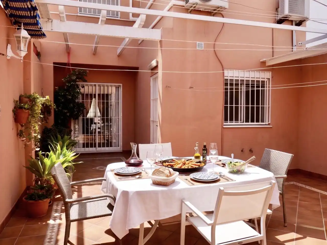Terrassa de Casa adosada en venda en Coria del Río amb Aire condicionat, Jardí privat i Terrassa