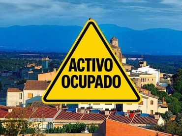 Casa amb piscina en venda a Llagostera