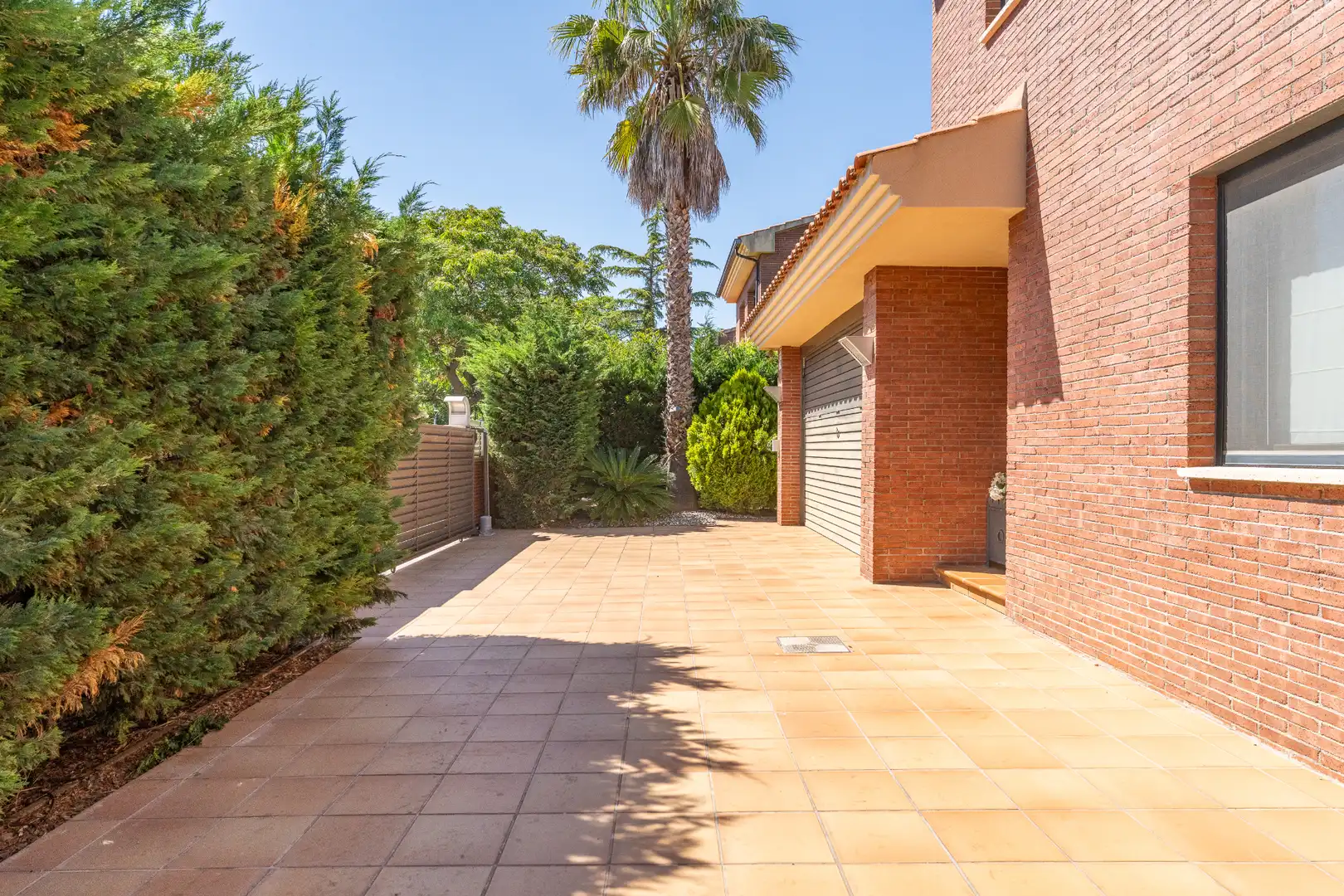 Vista exterior de Casa o xalet en venda en Reus amb Aire condicionat, Calefacció i Jardí privat
