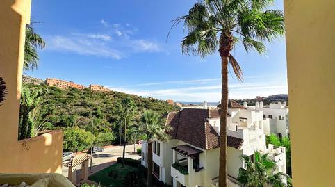 Foto 2 de Apartament en venda a Duquesa Village, La Duquesa, Málaga