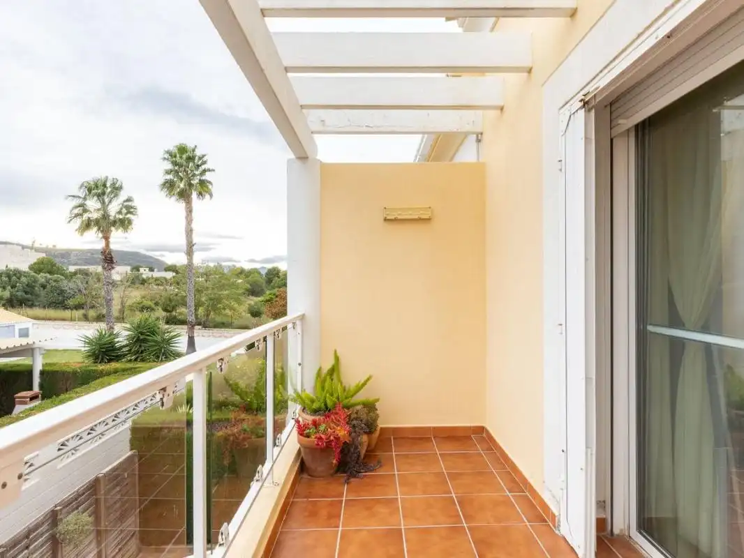Casa a schiera con terrazza in vendita a Carrer Cefal, imagen 6