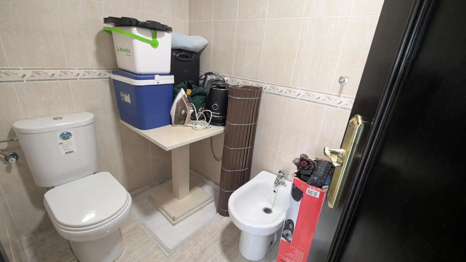 Bany de Pis en venda en La Zubia amb Aire condicionat, Calefacció i Terrassa