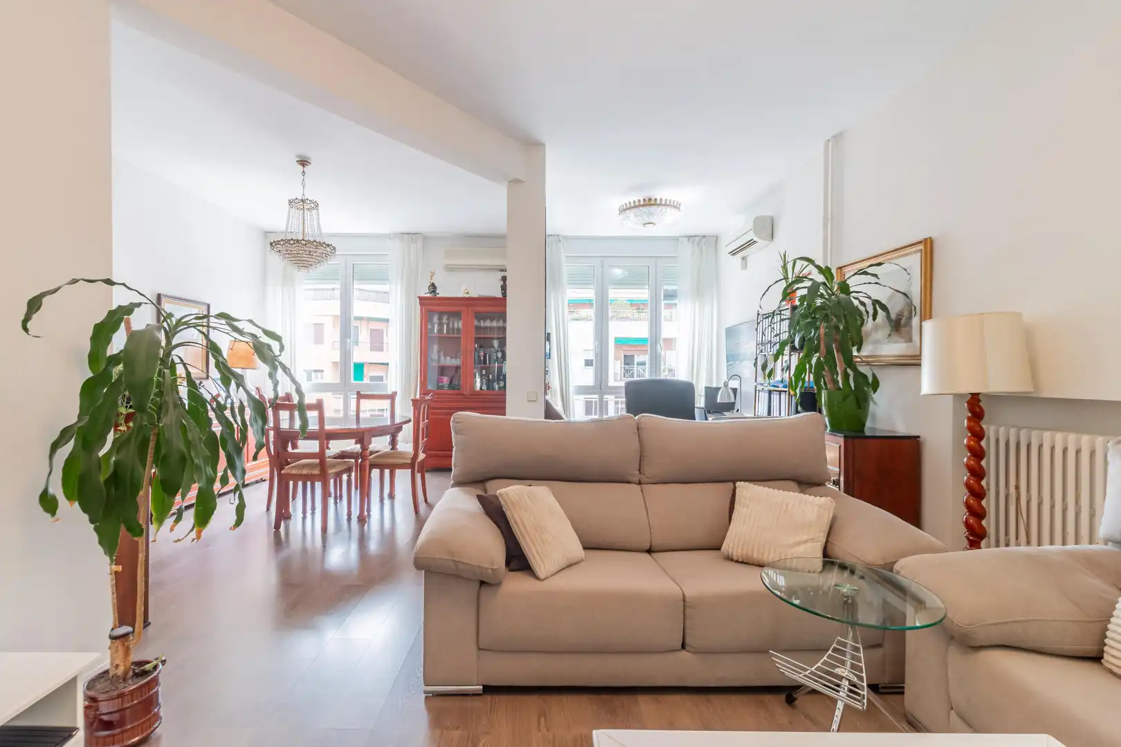 Sala d'estar de Apartament en venda en Madrid amb Calefacció