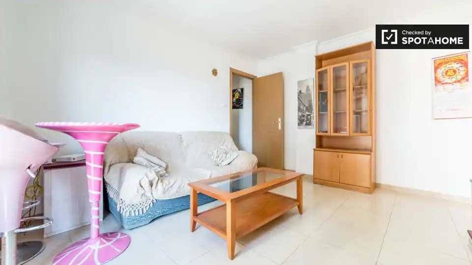 Living room of Flat for share in Valencia  with Air Conditioner, Terrace and Furnished