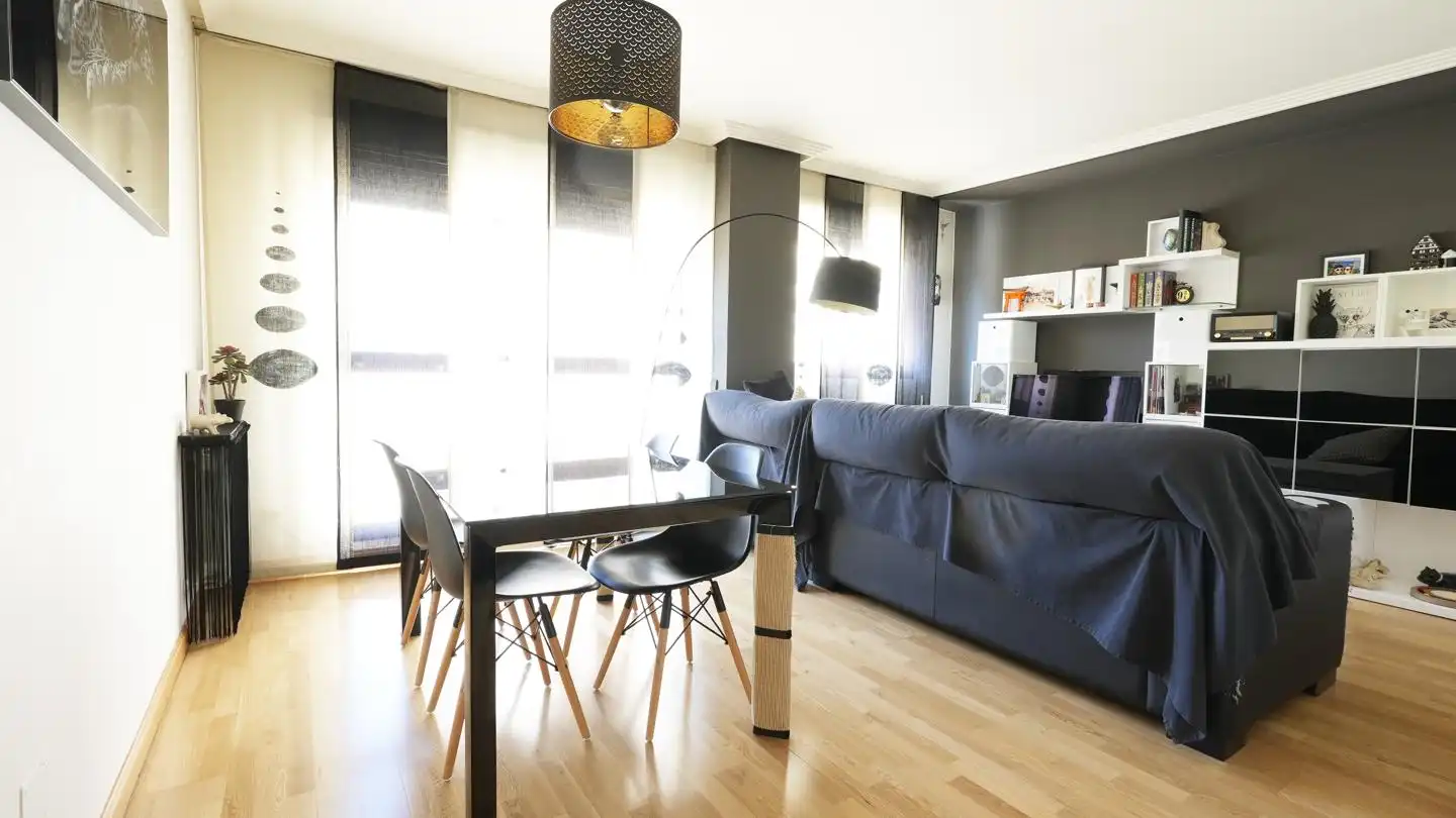 Living room of Flat for sale in  Madrid Capital  with Air Conditioner, Heating and Storage room