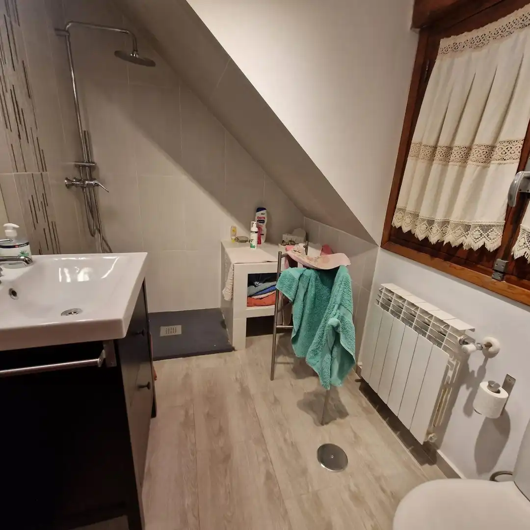 Bany de Casa o xalet en venda en Bustarviejo amb Calefacció, Jardí privat i Balcó