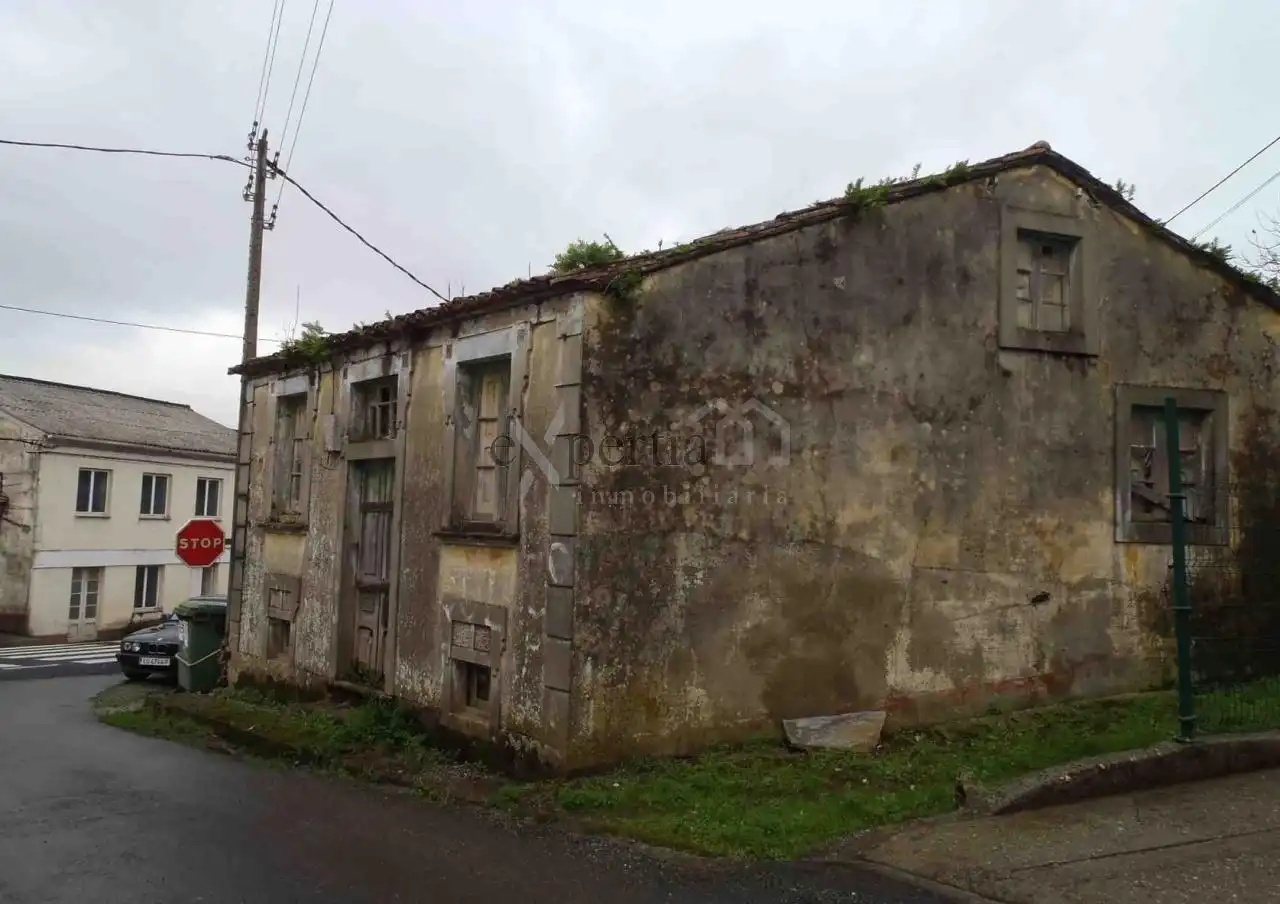 Casa amb jardí en venda a Fene, imagen 5