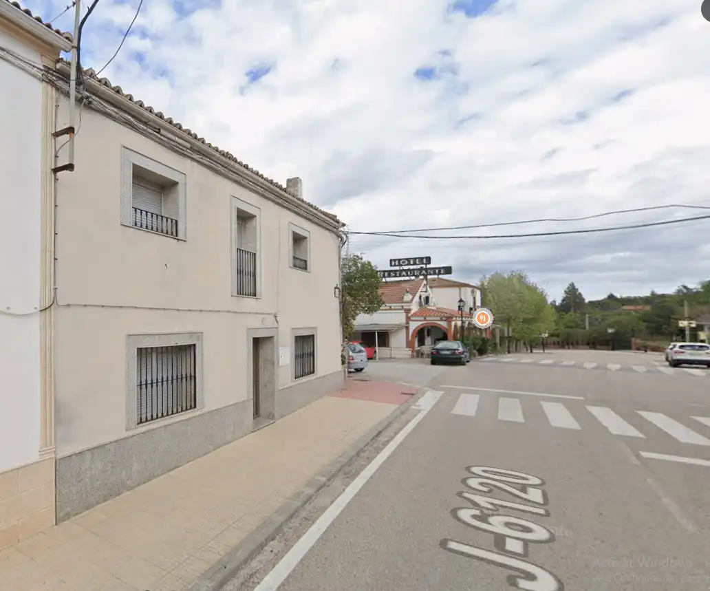 Casa in vendita a J-6120 87, imagen 2
