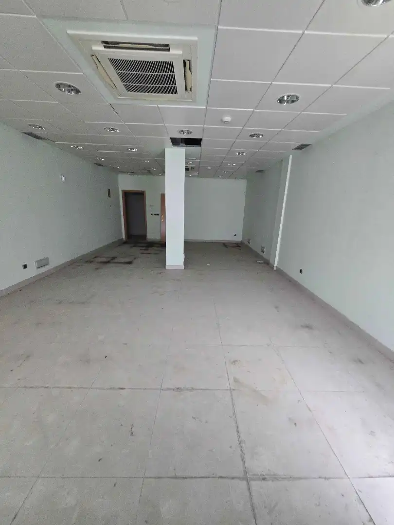 Local en venta en Coslada con Aire acondicionado