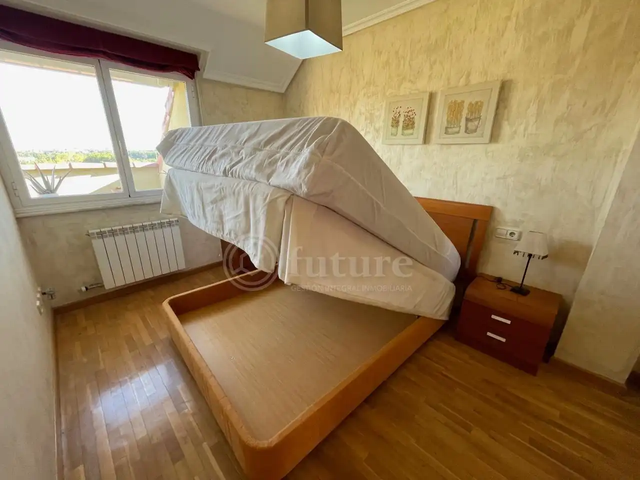 Bedroom of Attic for rent in Salamanca  with Heating, Parquet flooring and Terrace