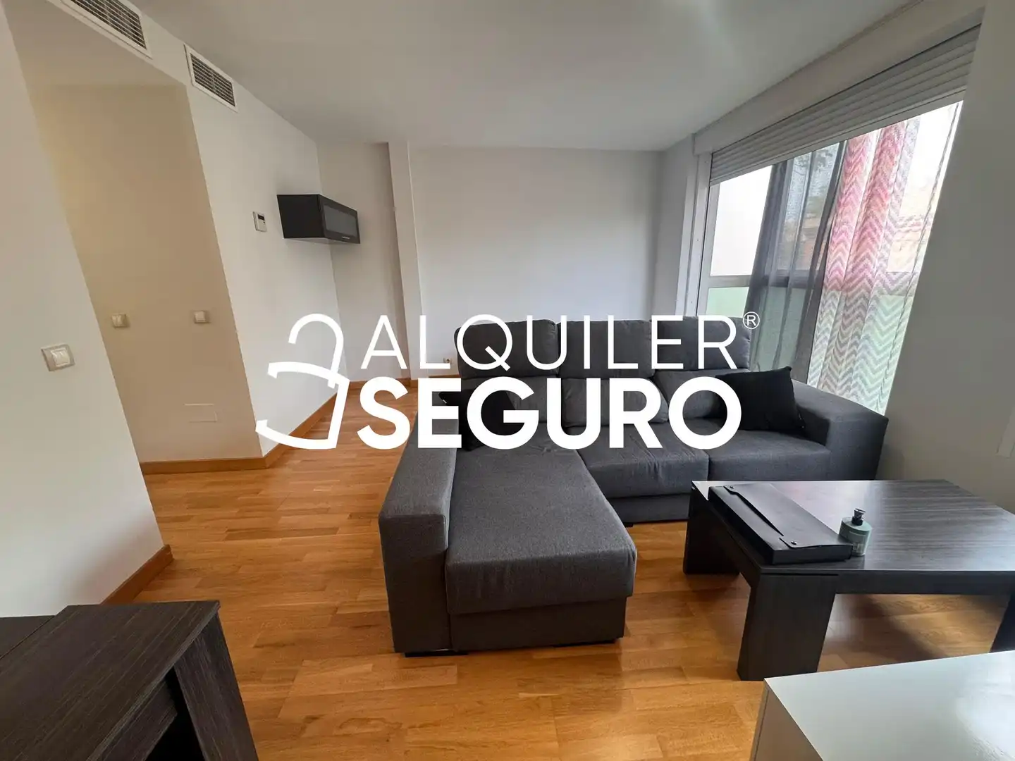 Sala d'estar de Estudi de lloguer en  Madrid Capital amb Aire condicionat, Calefacció i Terrassa