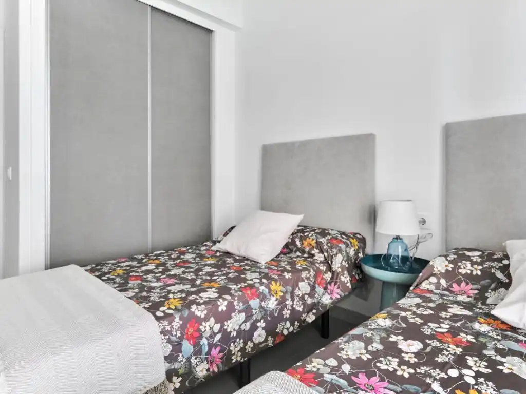 Bungalow con piscina en venta en Calle Nicolas Copernico, imagen 31