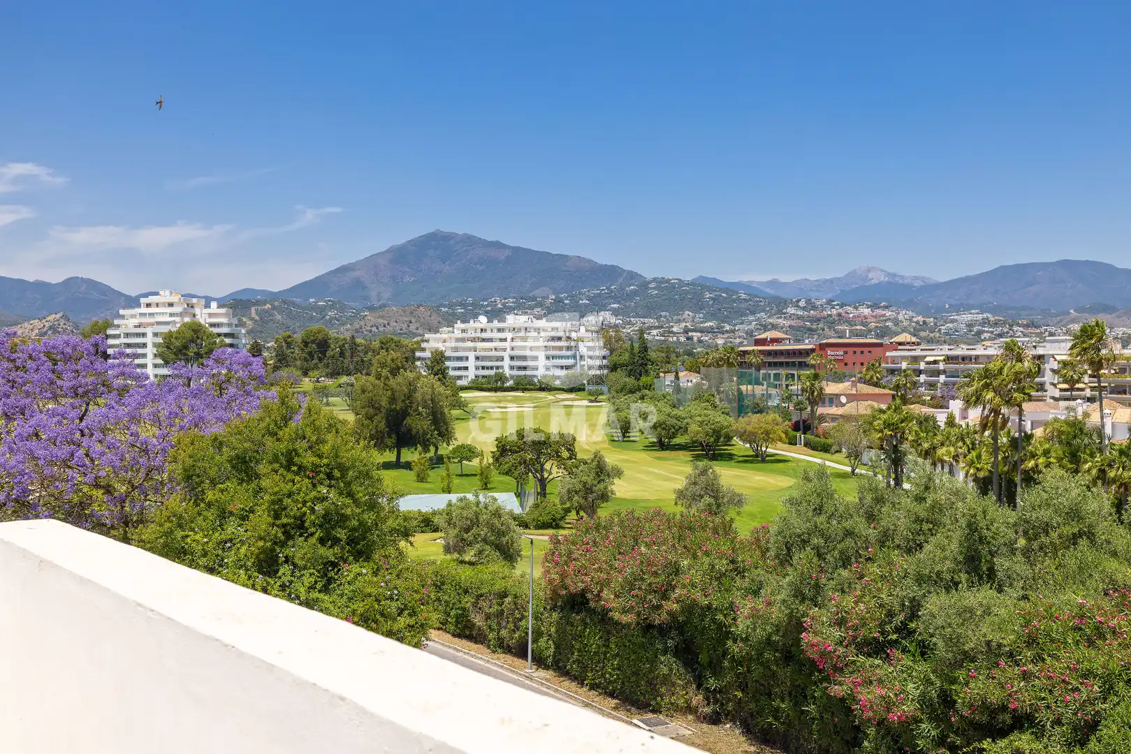 Jardí de Casa adosada en venda en Marbella amb Calefacció, Jardí privat i Piscina