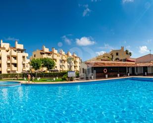 Vista exterior de Àtic en venda en Dénia amb Aire condicionat, Terrassa i Piscina