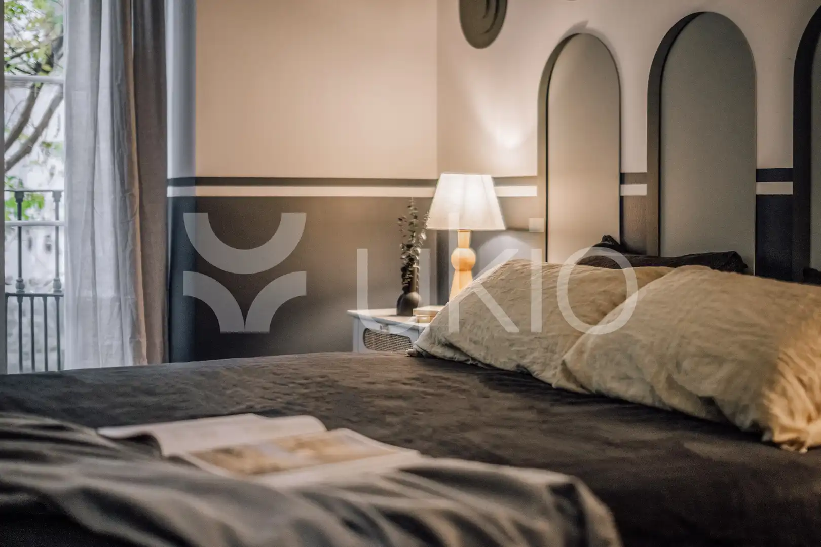 Dormitori de Apartament de lloguer en Madrid amb Aire condicionat, Calefacció i Moblat