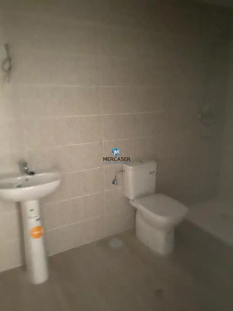 Bathroom of Flat for rent in Meco  with Storage room and Community pool