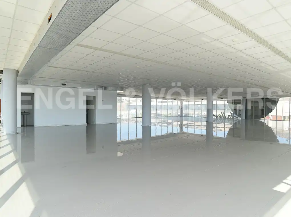 Nave industrial en venta en Sant Just Desvern
